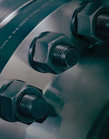 An image of the HYTORC Backup Washer, a washer with a locking mechanism that prevents pinch points by removing the need for a backup wrench.